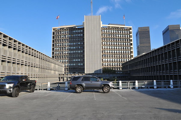 E LA Center Studios Upper - Day