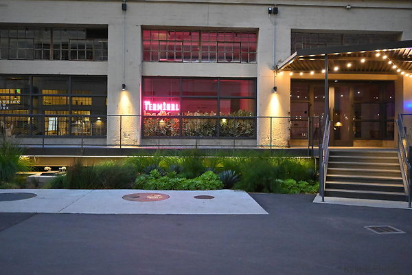 013 Hawkins New York