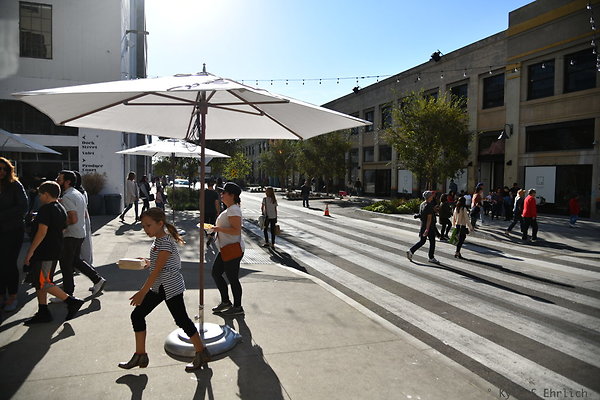 1033 Row Plaza Building M1 - M2