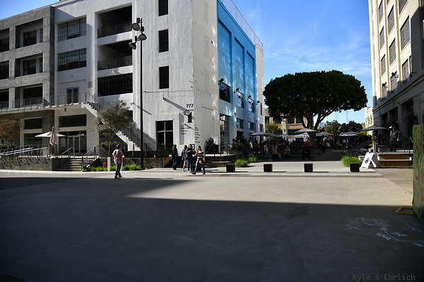 1012 Row Plaza Building 1