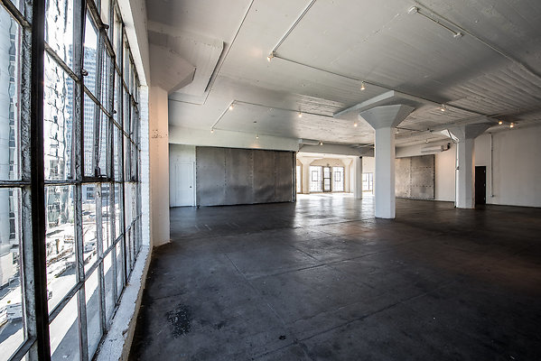 CornerLoft 2 DoorsOpen