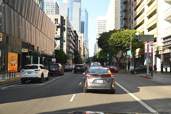 06 Olive 9th to 8th driving North