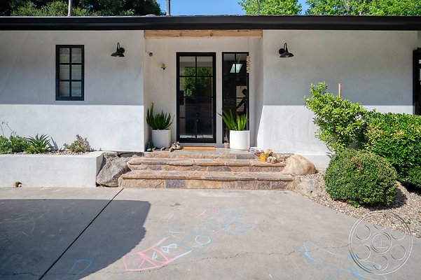 modern-farmhouse-6-84