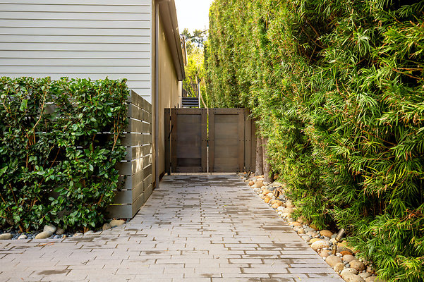 UNIVERSAL-D453-EN-114