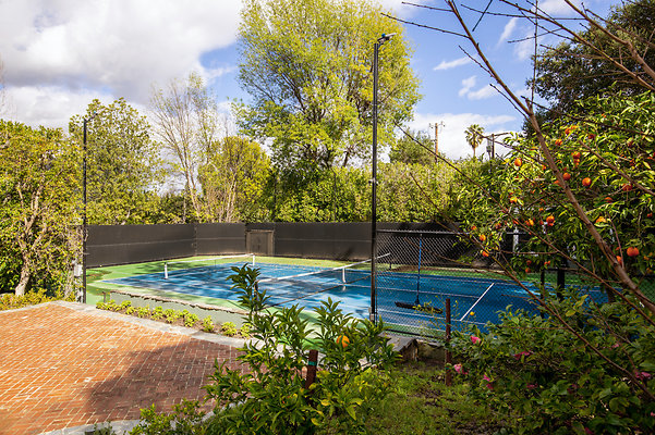 UNIVERSAL-D453-EN-89