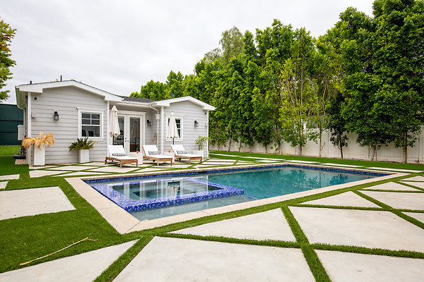 UNIVERSAL-D321-EN*-68