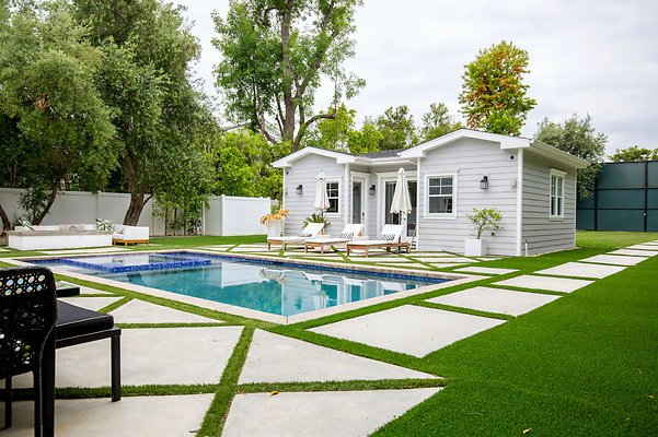 UNIVERSAL-D321-EN*-67