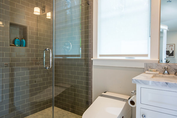 UNIVERSAL-D321-EN*-47