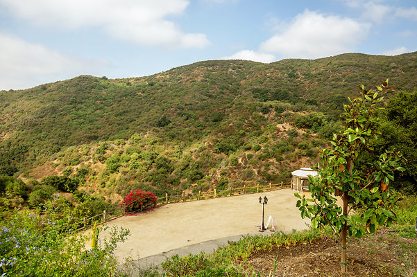 UNIVERSAL-D529-LA-136