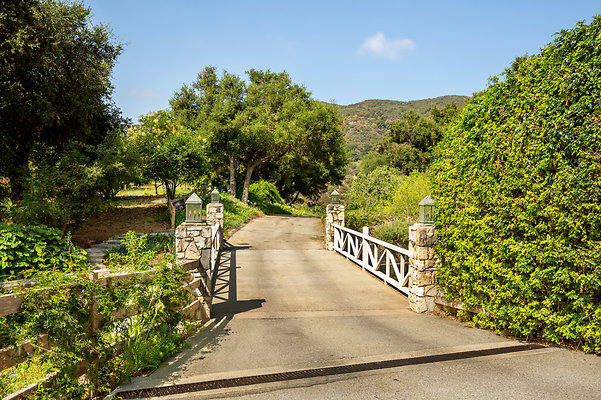 UNIVERSAL-D529-LA-135