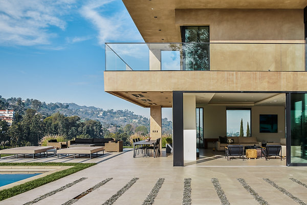 UNIVERSAL-D581-LA-82