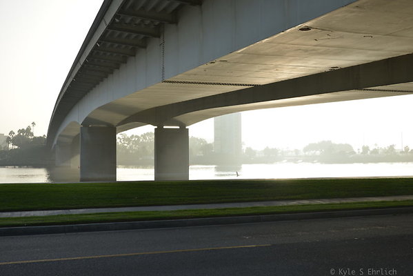 092 Golden Shore under Queensway Bridge - LB vv