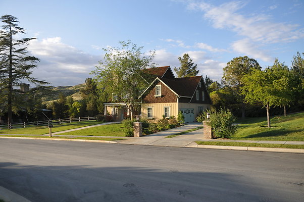 03 Golden Oak Residential St