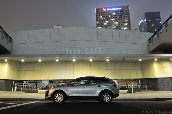 117 LA Center Studios vv