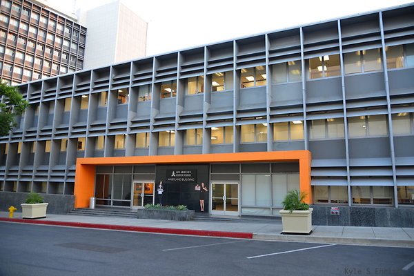 124 LA Center Studios B