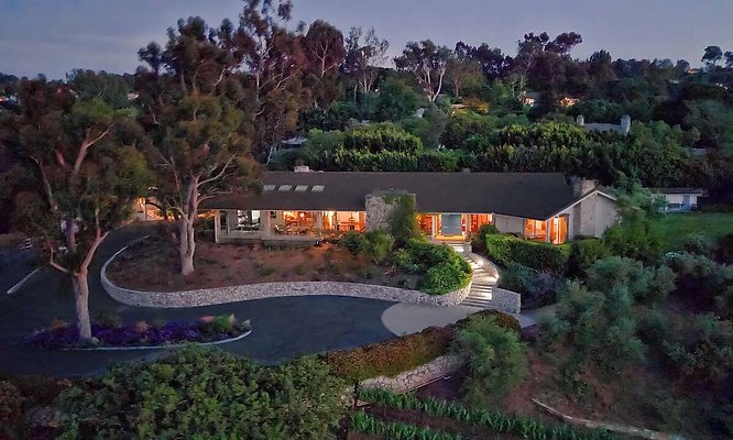 564 PlanIt 324R-H Rolling Hills