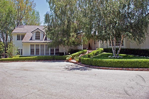 001 Image americana-61-Encino FilmLA permit