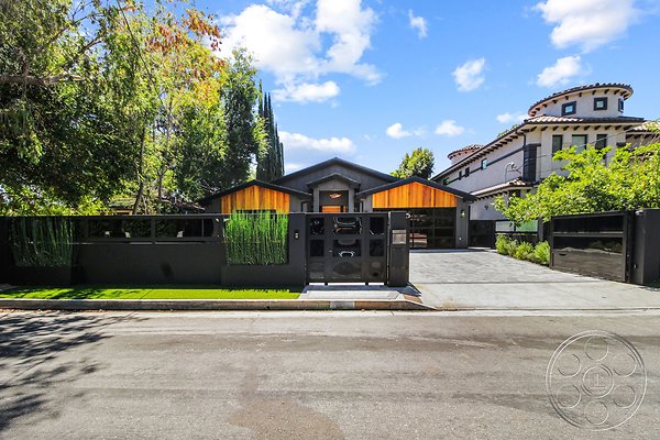 modern-farmhouse-16-2 modern-farmhouse-16-2